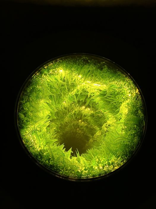 Продам стол с эффектом бесконечности