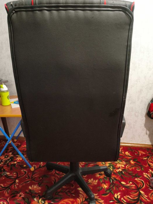 Продам кресло офисное