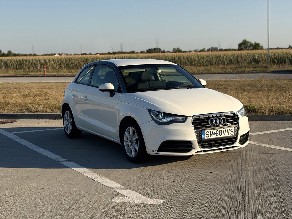 Audi A1 1.6 TDI 2011 | Bi-Xenon | CarPlay/Android Auto | Scaune Încalzite | Ambreiaj Schimbat