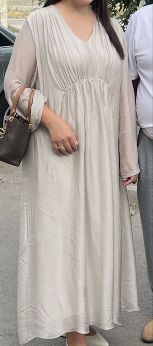 Продам платье сезон весна-лето