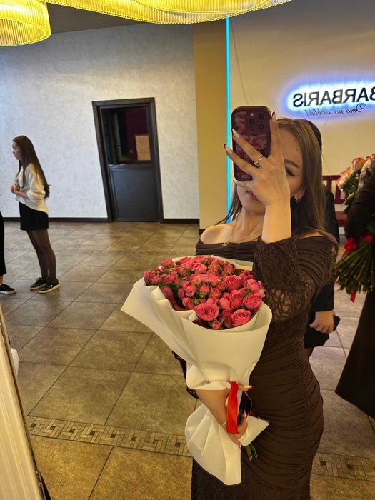 Вечерние платье  коричневый цвет