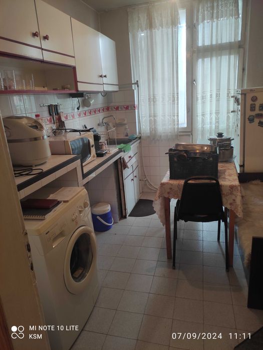 Продава се Двустаен апартамент в Велики Преслав - 67 кв.м за 747 €/кв.м - Снимка #2