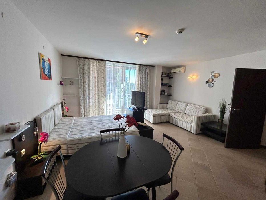 Продава се Двустаен апартамент в к.к. Слънчев бряг - 73 кв.м за 1136 €/кв.м - Снимка #1