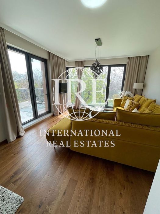 Нова цена! 2-стаен в Варна- Център, площ 89кв.м. цена 398000 евро