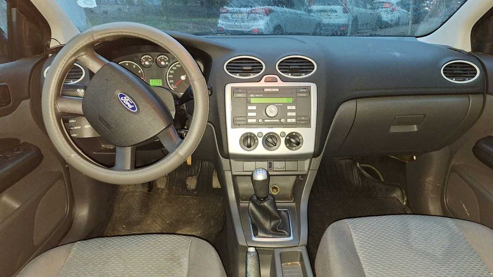 Ford Focus 2 Hatchback 1.6 Benzina (2005)