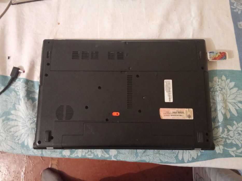 Продам ноудбук в рабочем состояние