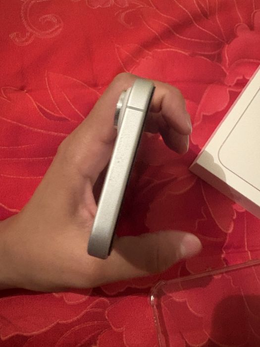 Iphone 16  256ГБ