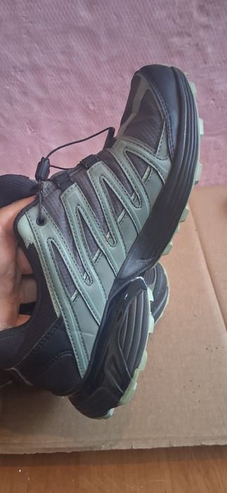 Adidași Salomon gore-tex mărimea 42⅔