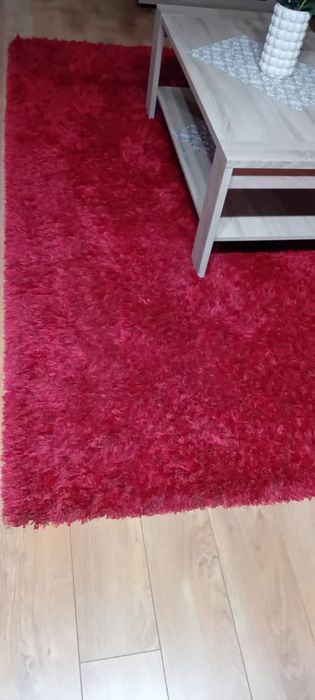 Vând covor rosu 3bucati