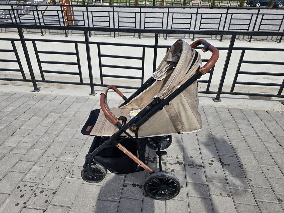 Коляска срочно сатылады