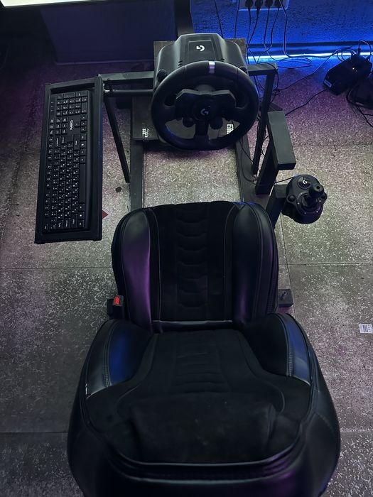 Продам кокпит автосимулятор (конструкция)