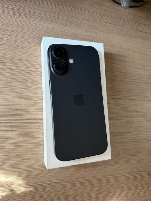 Iphone 16 black 256 GB