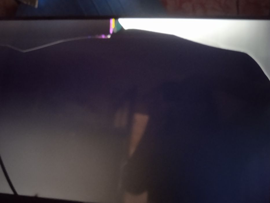 Продам телевизор смарт на запчасти