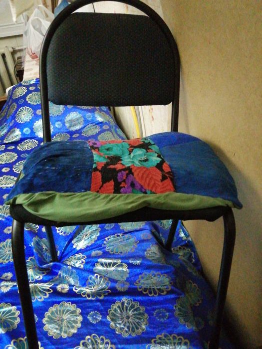 Продам стулья и кресла каждое 3 тыс