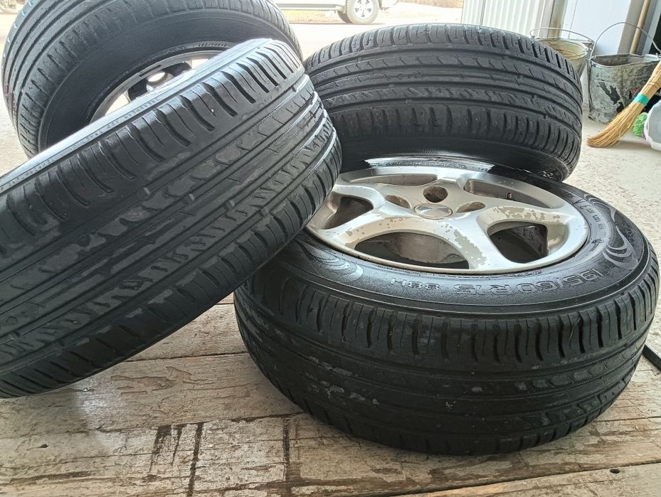 Продам колесо летние