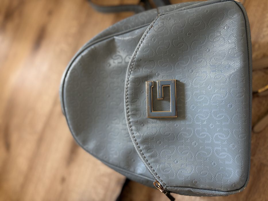 Раници и чанти Liu Jo, Guess., Versace