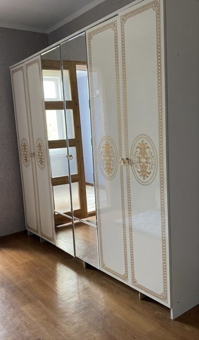 Продается шифоньер, шкаф (б/у), в неплохом состоянии