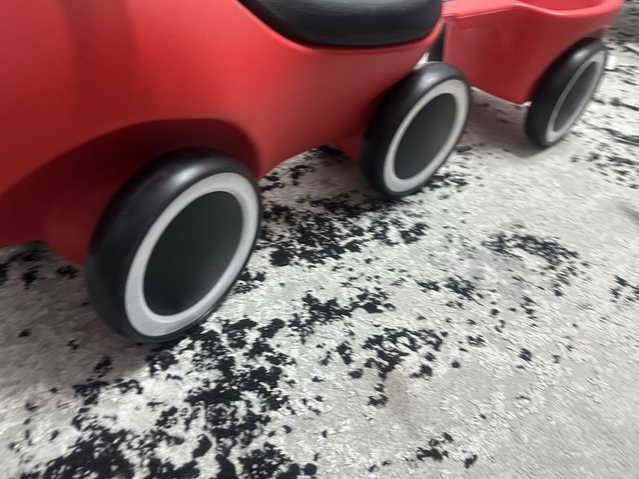 Машинка каталка. Толокар