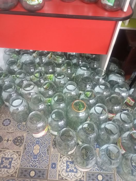 Продаю банки.не дорого!