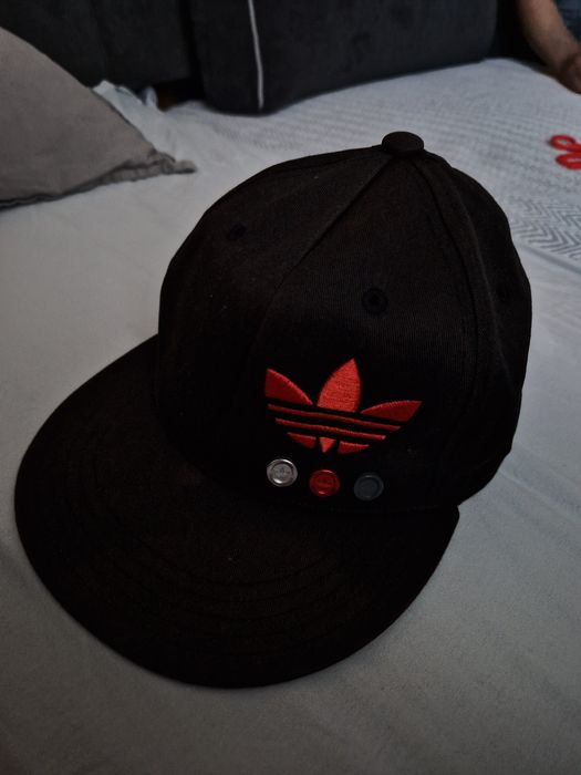Sapca Adidas Originals three stripes rosu cu negru,second