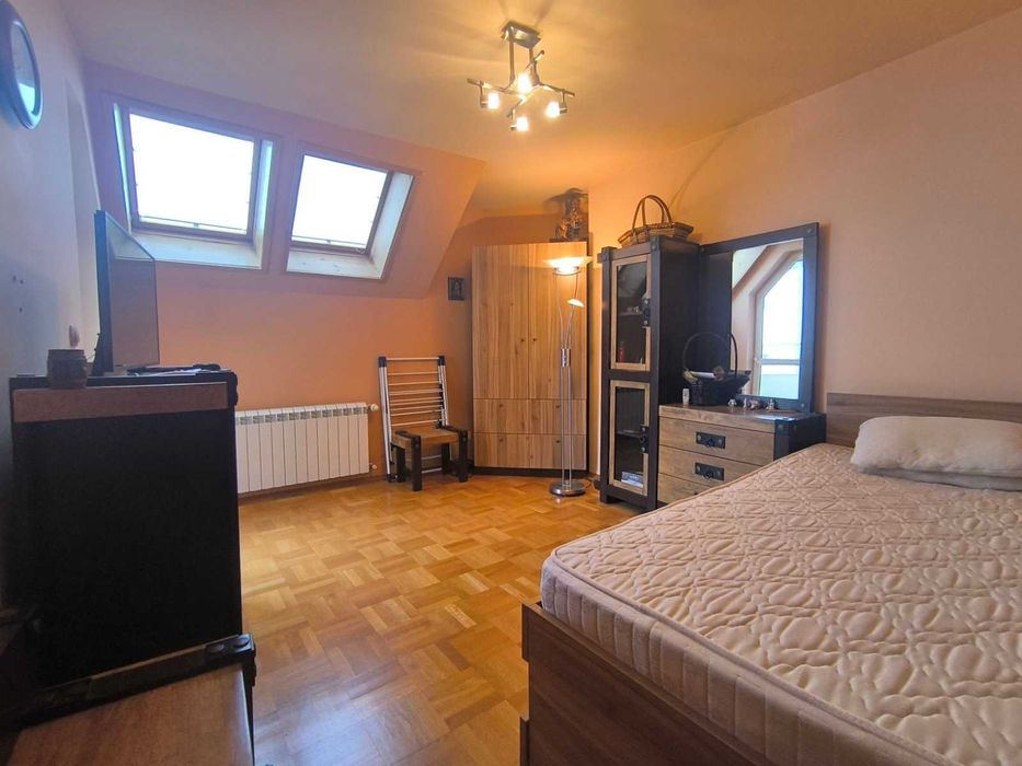 Дава се под наем Тристаен апартамент в Бургас, Лазур - 90 кв.м за 816 € - Снимка #8