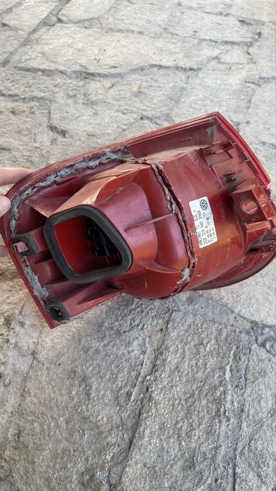 Счупен Стоп пасат б6 / passat b6