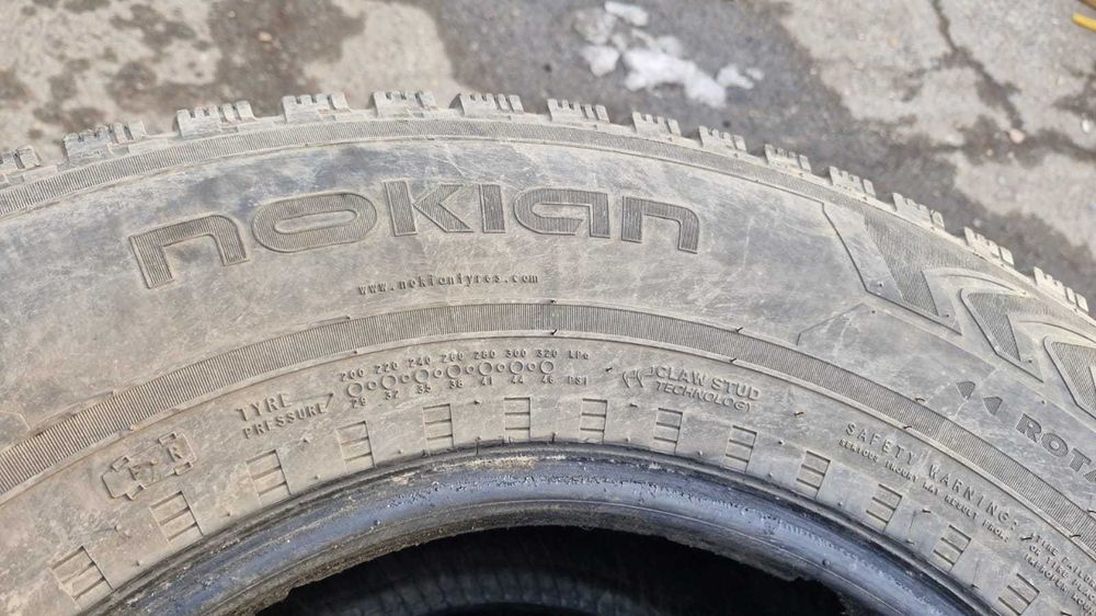 Продам зимние шины.