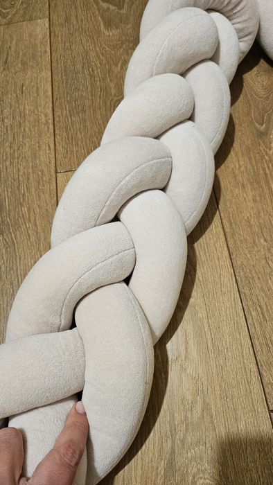 Обиколник за бебешка кошара