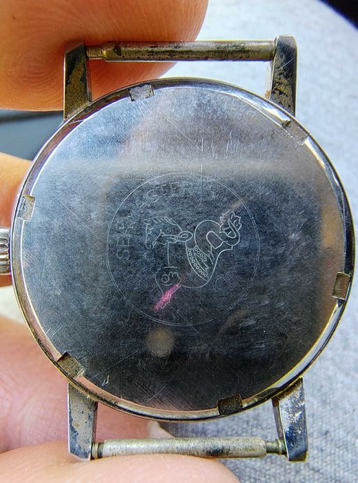 Часовник Omega seamaster Geneva