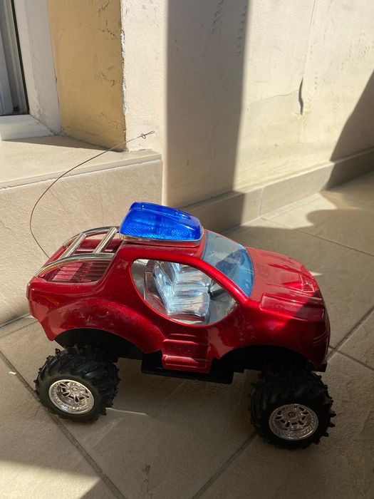 Машина детская с пультом