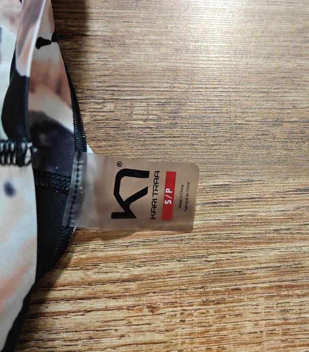 Kari Traa Дамски флорален клин за фитнес / тичане размер S