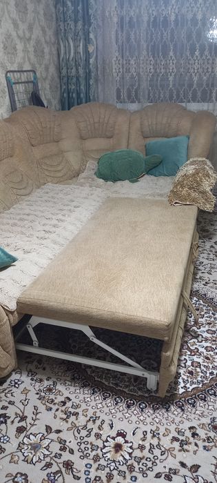 Продам угловой диван
