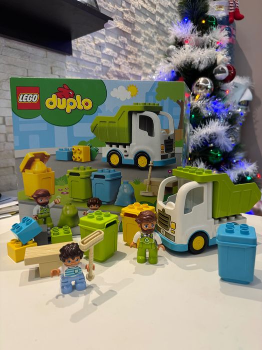 Lego DUPLO 10812,
10950,
10945,
10946,
10833,
10838
