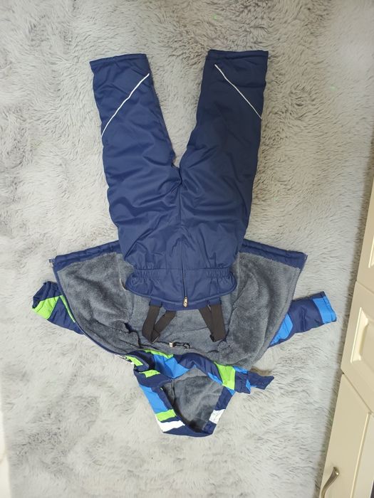 Costum gros pentru iarna/schi