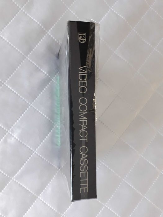 Продавам видео касети Philips VCC360