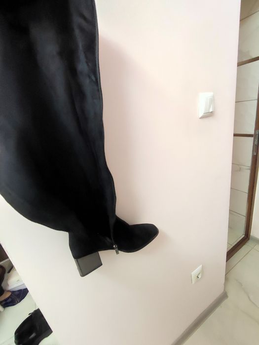 Дамски чисто нови ботуши