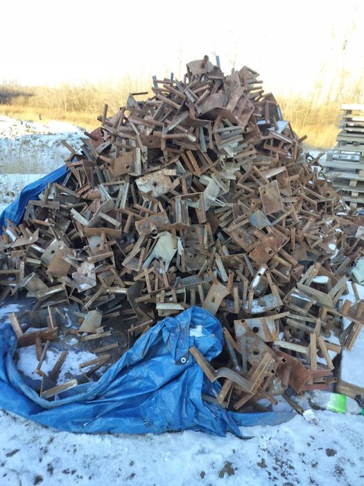 Унивилка тринога бар