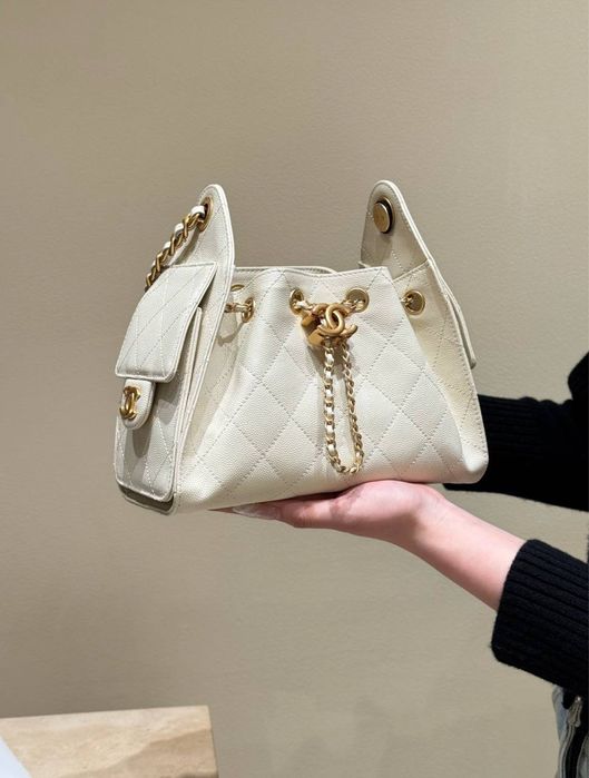 Geanta Chanel Hobo Mini