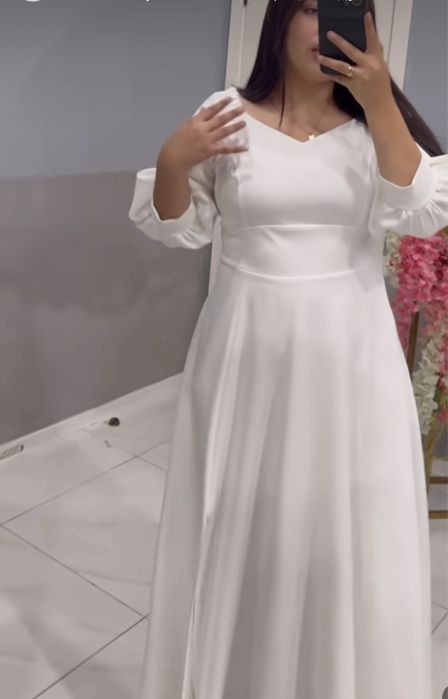 Белое шикарное платье