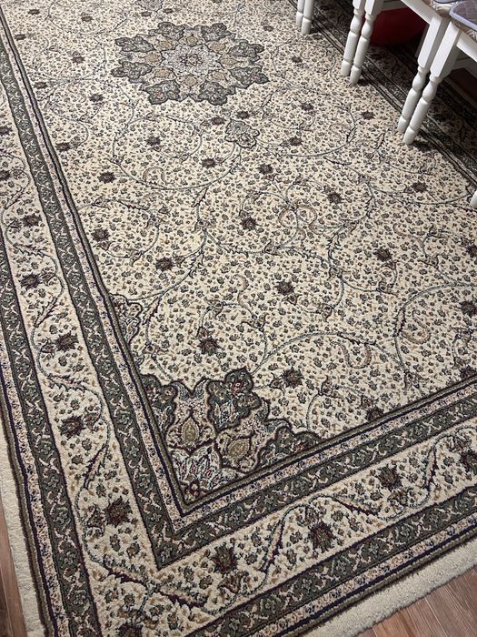 Продам ковер в хорошем сомтояний