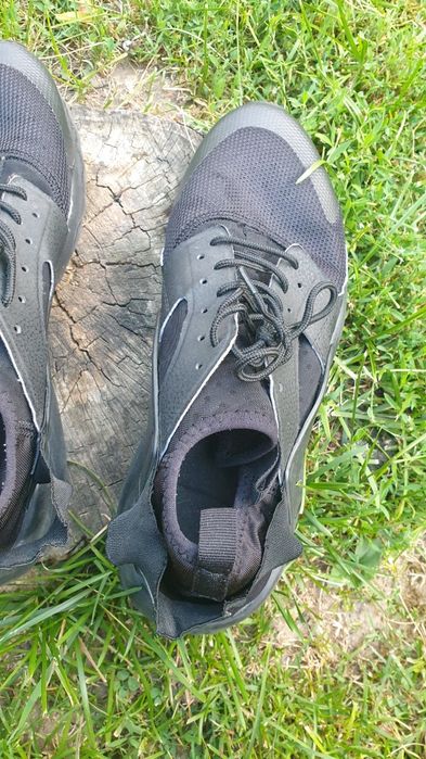 Adidasi barbati 44 Nike hurache dar sunt 44