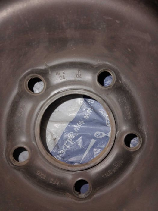 Гуми Зимни и Джанти Стоманени 4 броя комплект 16" за Пежо 308 комби