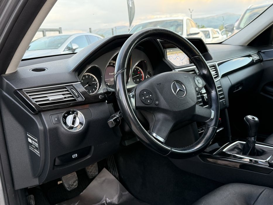 Mercedes-Benz E 250 D* 2011г* РЪЧКА* Топ Състояние* Сервизна История*