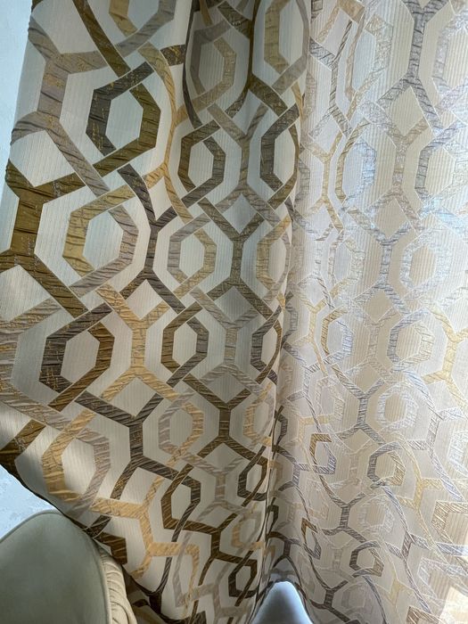 Продам шторы в отличном состоЯнии