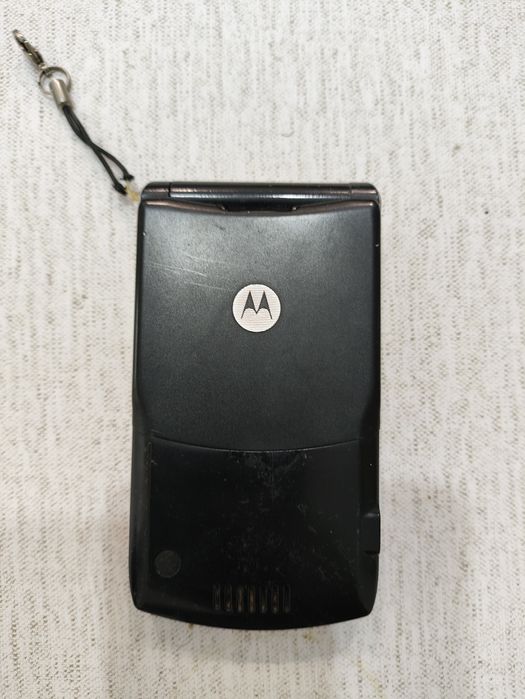 Продам Motorola V3