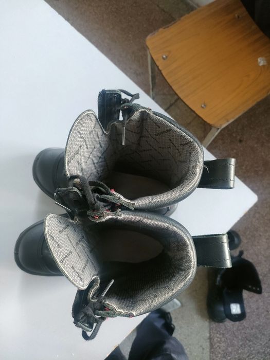 Bocanci de intervenție pompieri