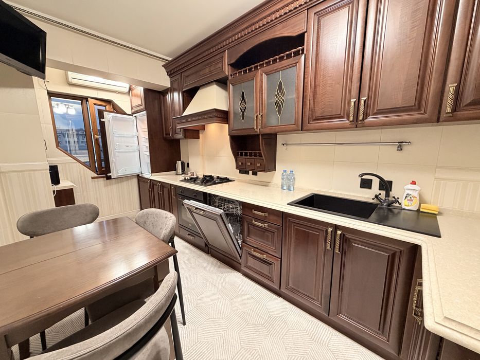 Посуточно метро айбек