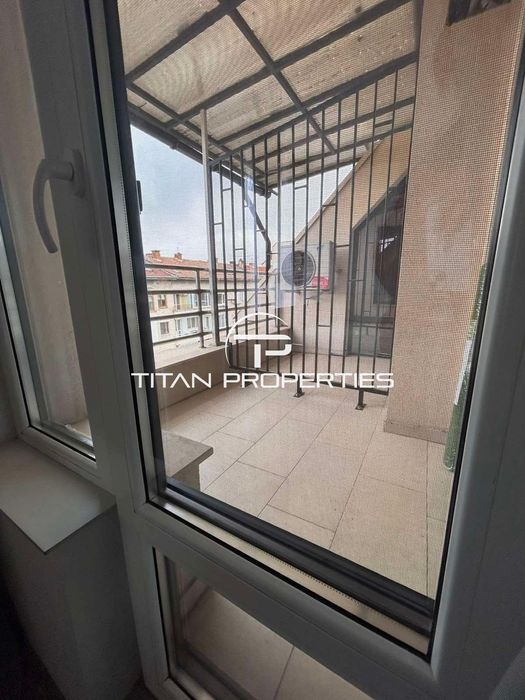 Дава се под наем Тристаен апартамент в Пловдив, Център - 85 кв.м за 747.66 € - Снимка #7