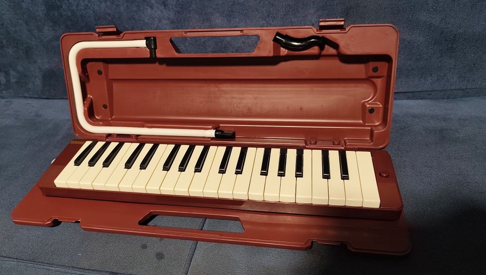 Мелодика Yamaha P-37D