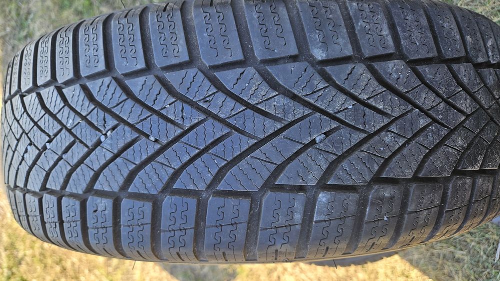 4бр гуми 205 60 16 дот 25 фалкен falken